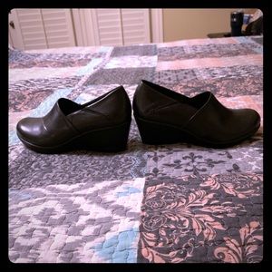 Dansko wedge shoes
